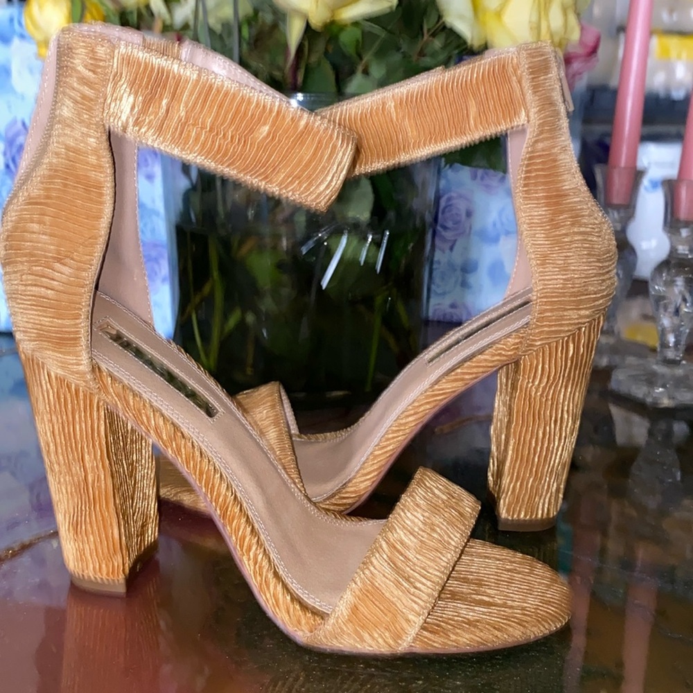 Ankle Strap Corduroy tan cream single sole zipper size 9